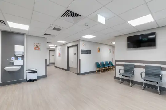 Somers Clinic UK waiting area
